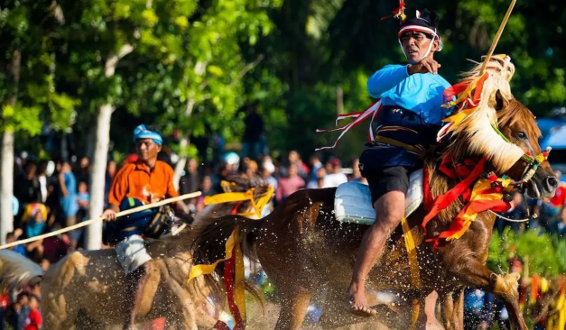 Tradisi Unik Di Indonesia Yang Masih Dilestarikan Hingga Kini