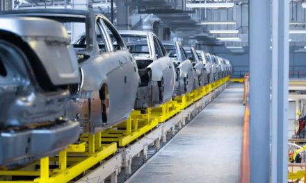 Digitalisasi Industri Otomotif Ubah Cara Produksi Kendaraan