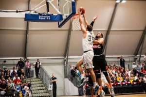 Strategi Bertahan Dalam Permainan Basket